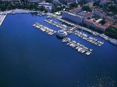 Aci marina pula 0005 v