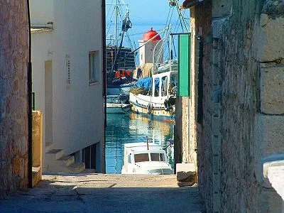 Croatia charter 0004 v