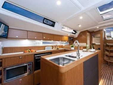 Croatia charter and sailing - Sailing boat - Bavaria 33 (code:PLA 157) - Trogir